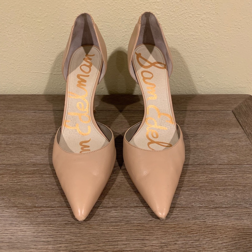 Delilah d’Orsay Pump in Nude Leather